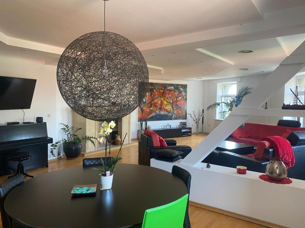Modern City-Centre Penthouse With Spectacular Views / 135Sqm ザグレブ エクステリア 写真