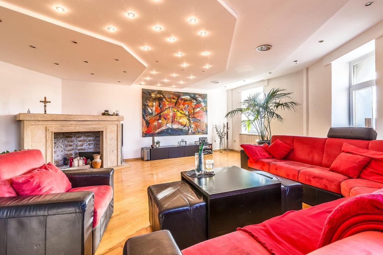 Modern City-Centre Penthouse With Spectacular Views / 135Sqm ザグレブ エクステリア 写真